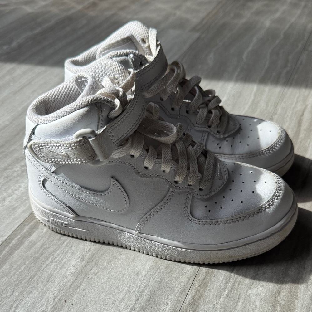 Nike Air Force 1 White High-Top Kids Sneakers